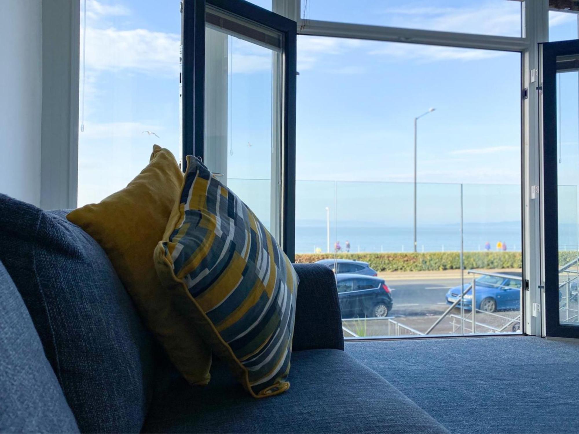 Eden Escapes Serviced Apartments Morecambe Buitenkant foto